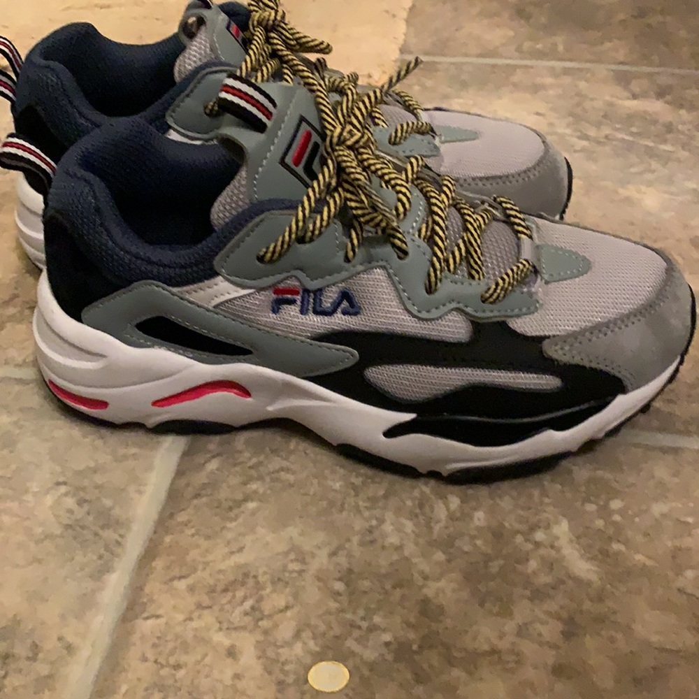 fila womens tennis shoes